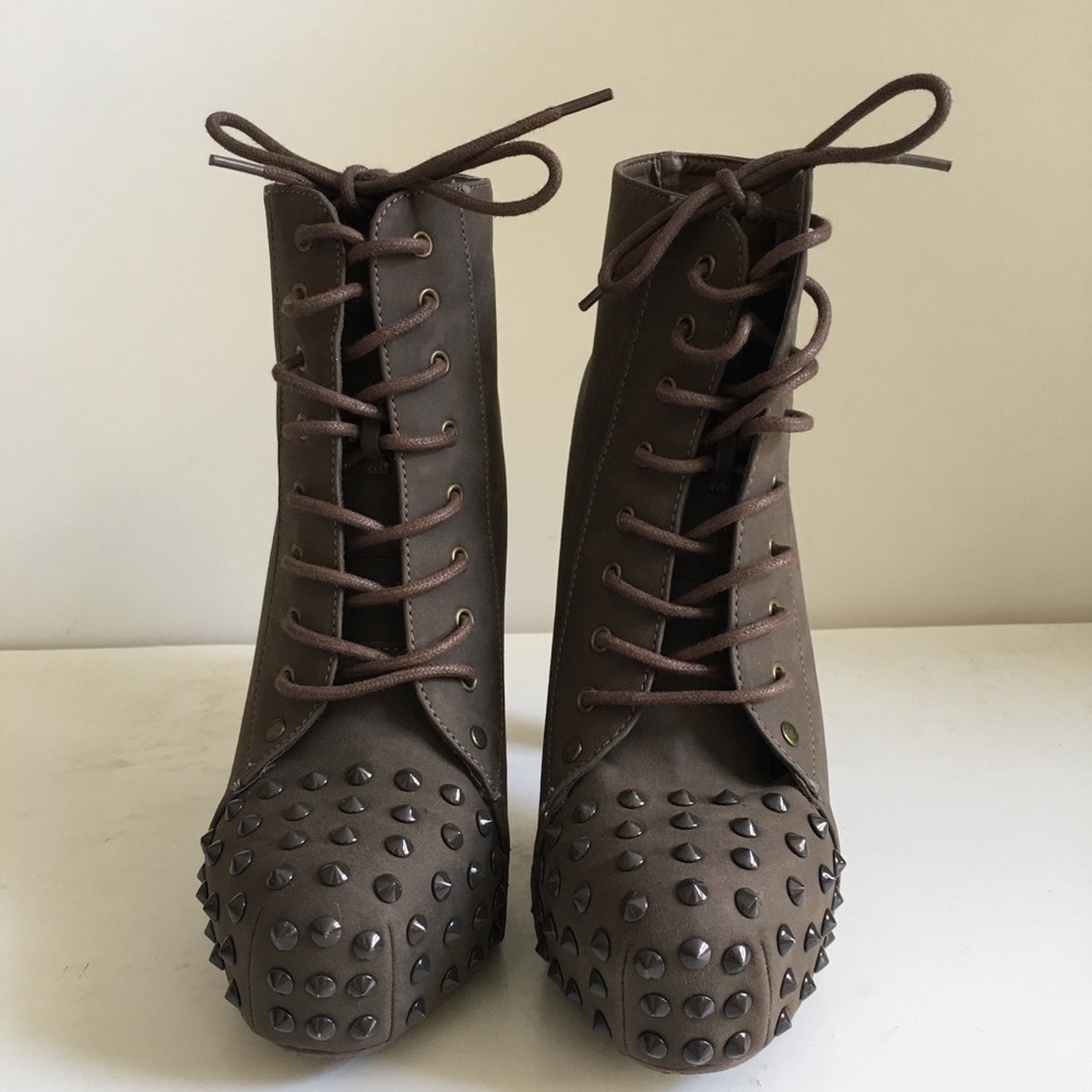 Brand new!! Studded high heel booties